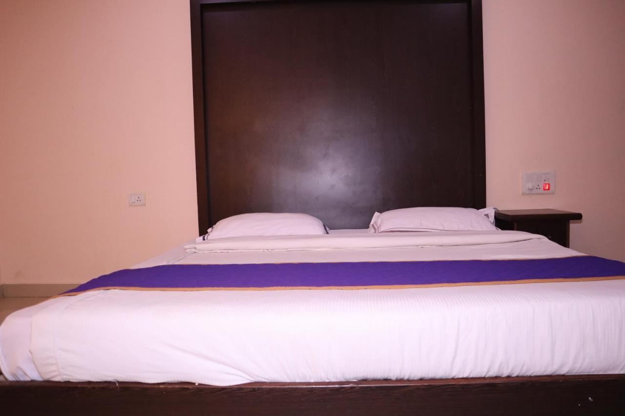 Smilestay Bns Lodge Bengaluru Zewnętrze zdjęcie