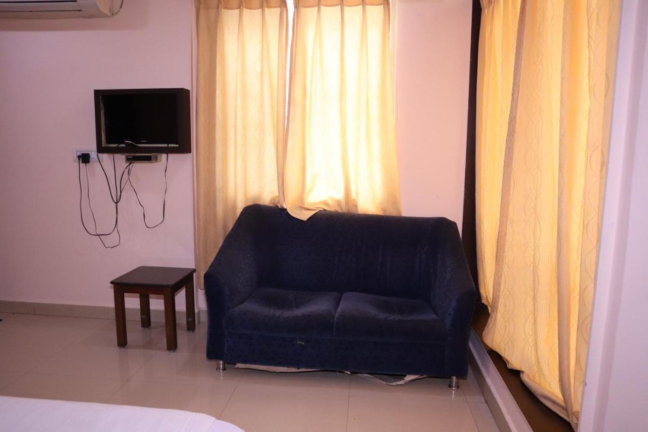 Smilestay Bns Lodge Bengaluru Zewnętrze zdjęcie