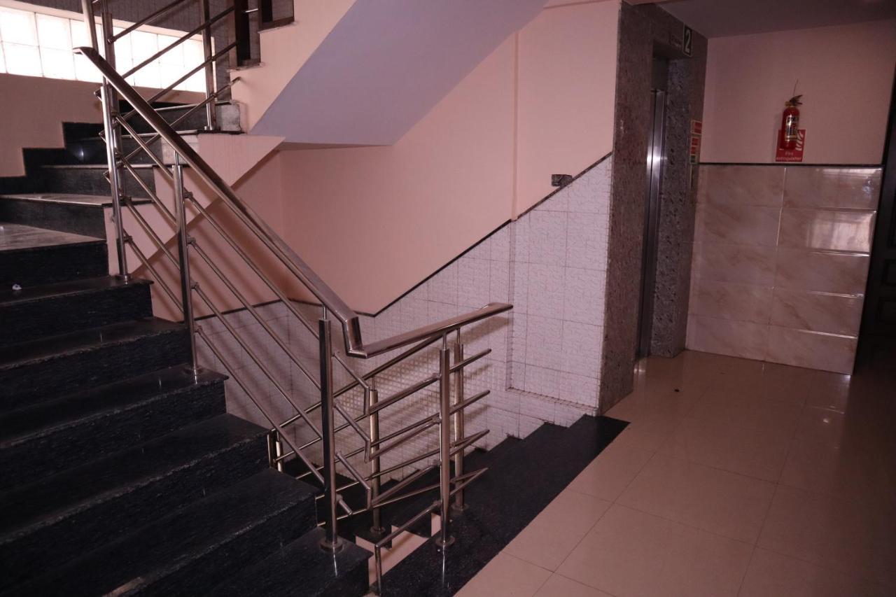 Smilestay Bns Lodge Bengaluru Zewnętrze zdjęcie